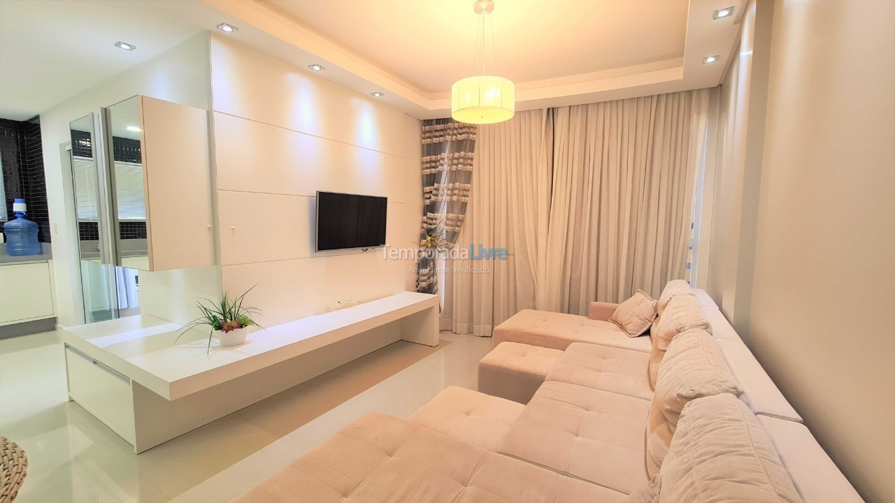 Apartamento para aluguel de temporada em Itapema (Meia Praia)