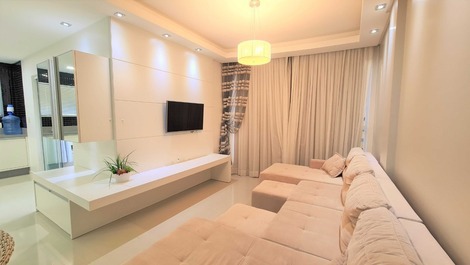 LINDO 3 SUÍTES NA MEIA PRAIA / ITAPEMA