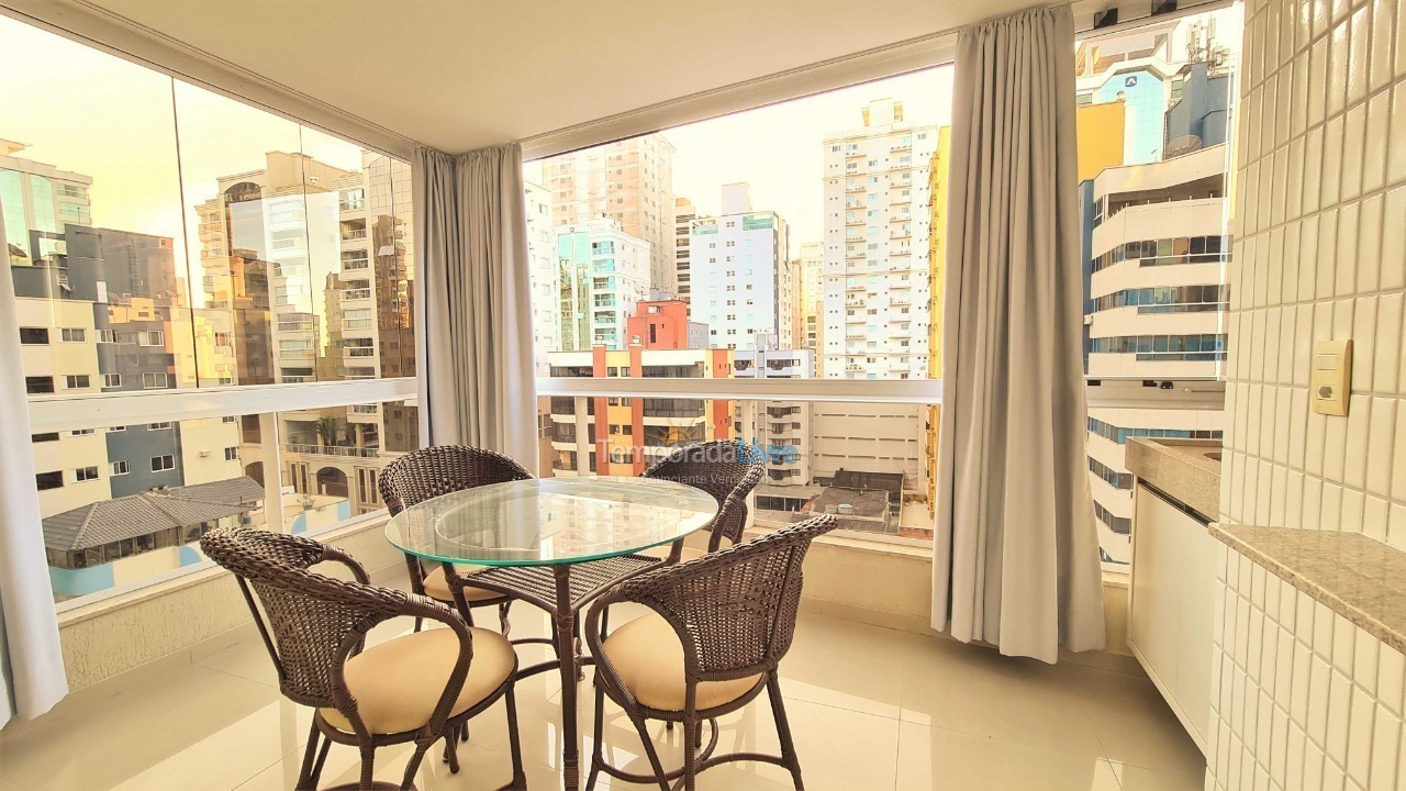 Apartamento para aluguel de temporada em Itapema (Meia Praia)