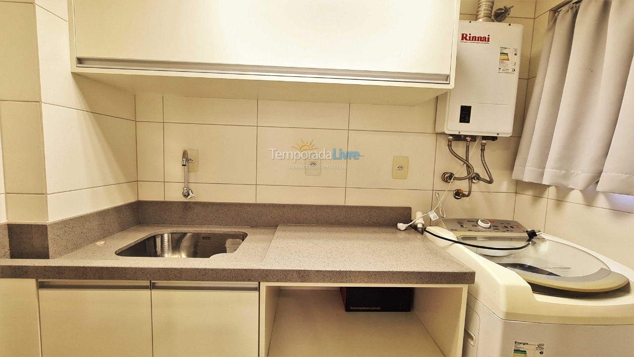 Apartamento para aluguel de temporada em Itapema (Meia Praia)