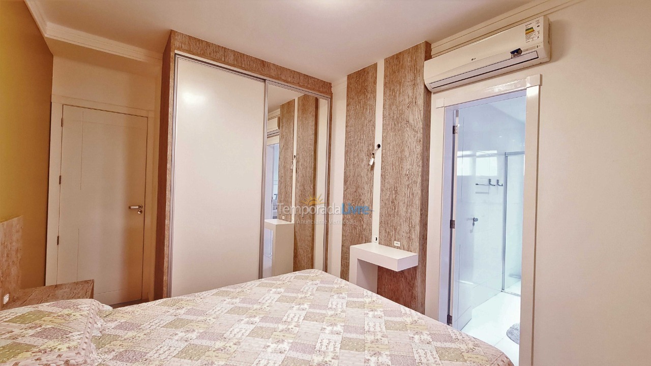 Apartamento para aluguel de temporada em Itapema (Meia Praia)