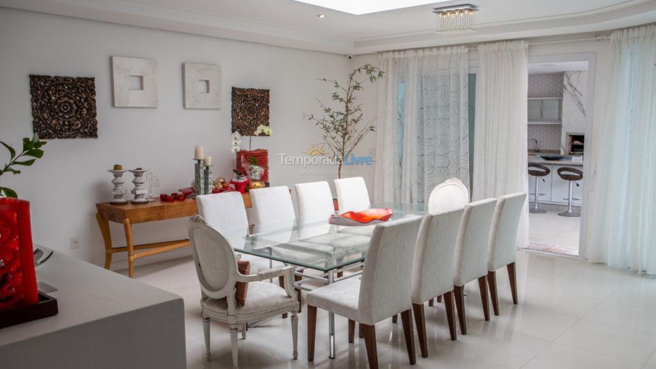 Casa para aluguel de temporada em Florianopolis (Jurerê Internacional)