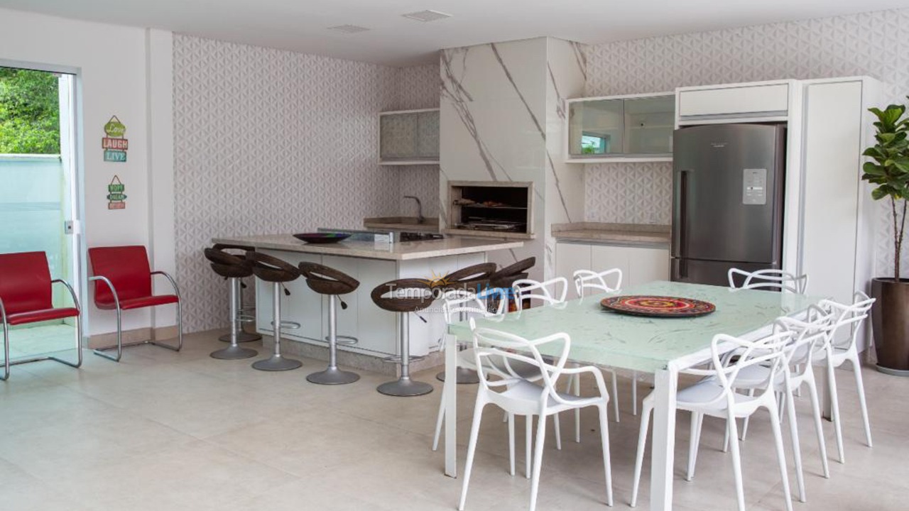 Casa para aluguel de temporada em Florianopolis (Jurerê Internacional)