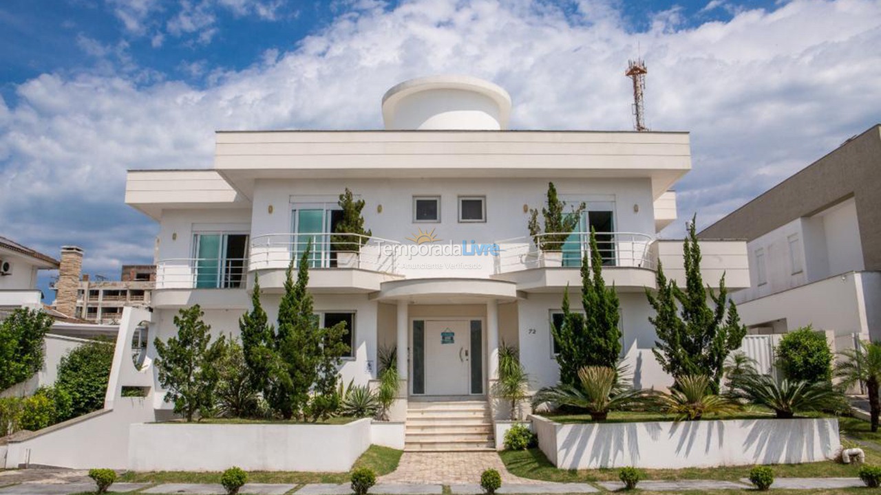 Casa para aluguel de temporada em Florianopolis (Jurerê Internacional)