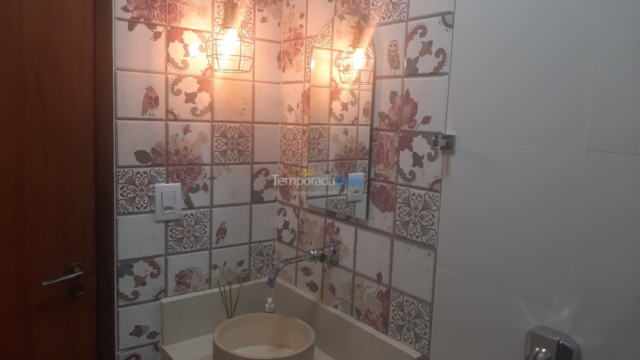 Apartamento para aluguel de temporada em Cabo Frio (Algodoal)