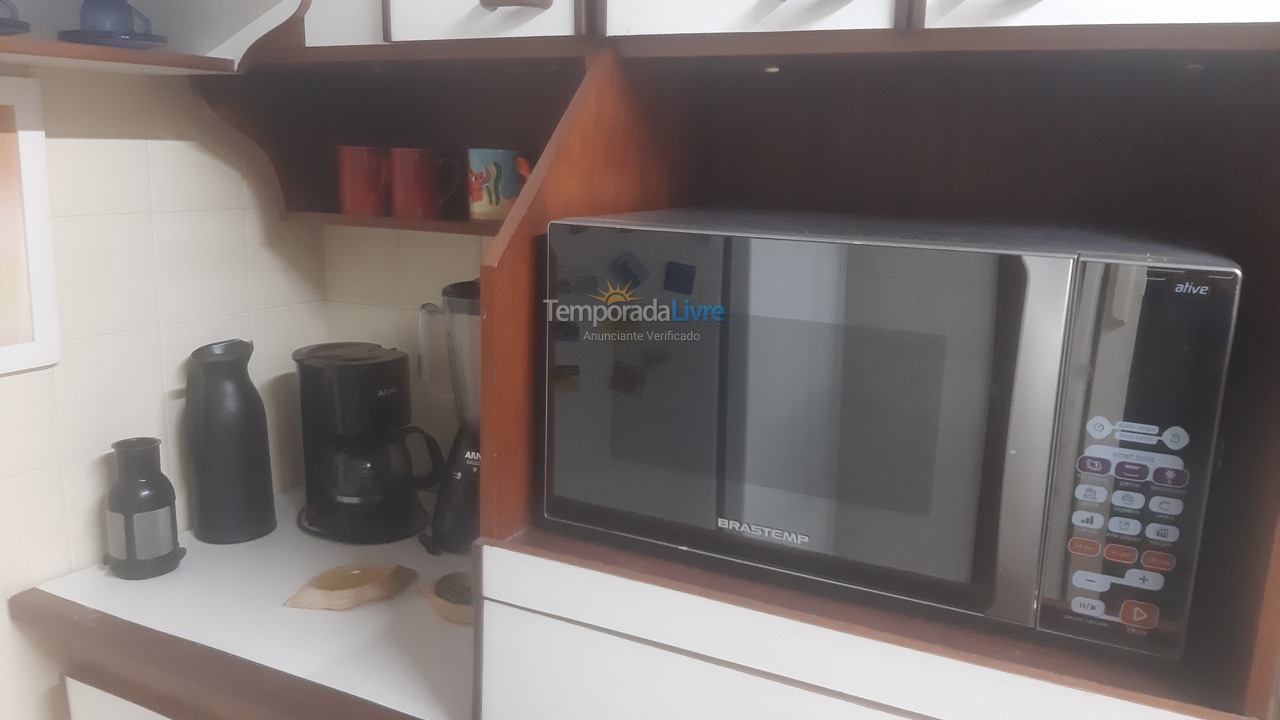 Apartamento para aluguel de temporada em Cabo Frio (Algodoal)