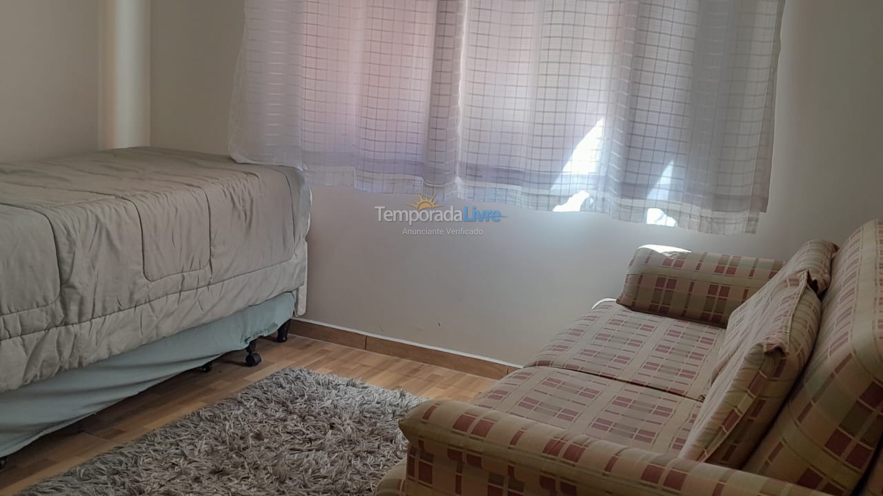 Apartamento para aluguel de temporada em Campos do Jordão (Abernessia)