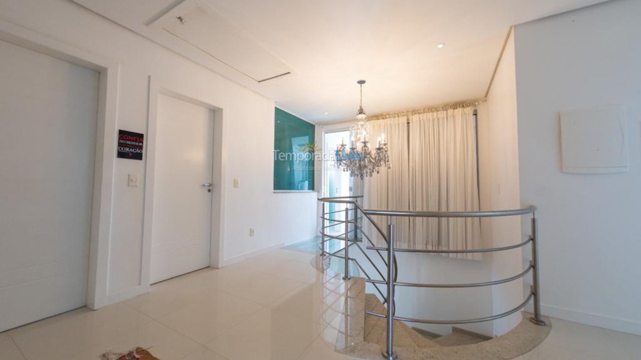 Casa para aluguel de temporada em Florianopolis (Jurerê Internacional)