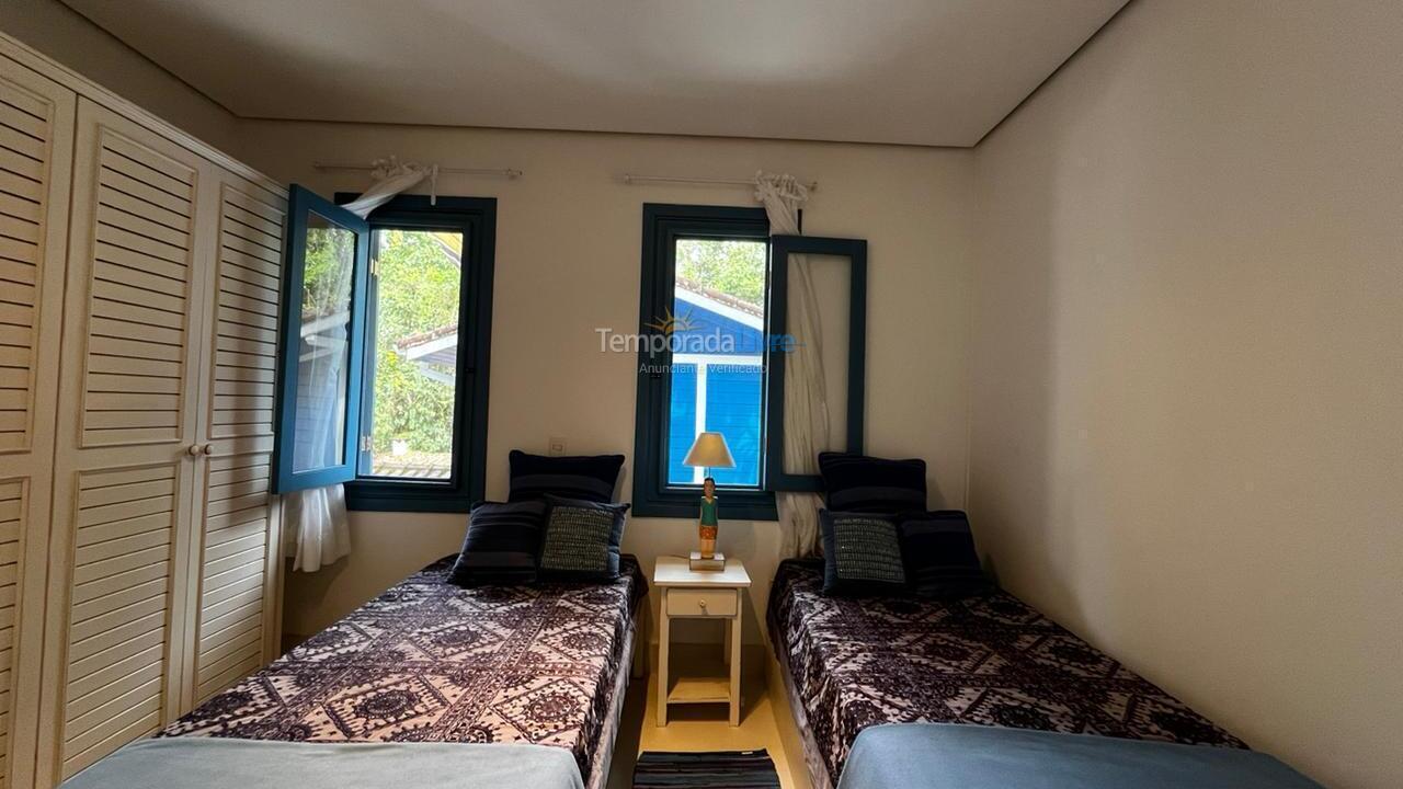 House for vacation rental in São Sebastião (Praia da Baleia)