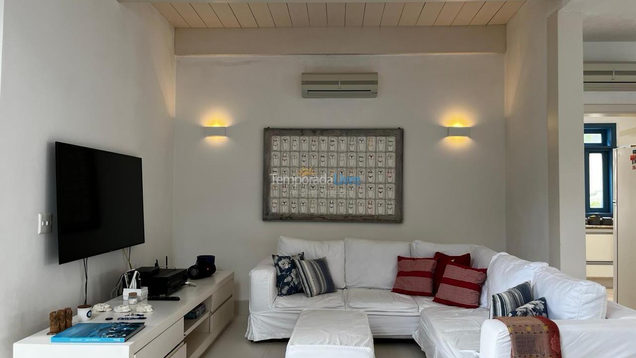 House for vacation rental in São Sebastião (Praia da Baleia)