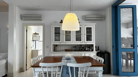 Beautiful high-end house for rent on Praia da Bale.