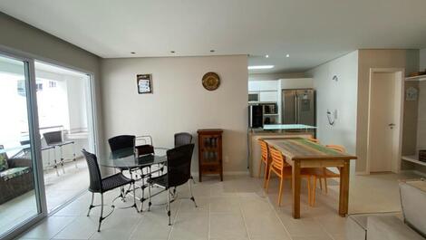Apartamento 03 dormitórios em Jurerê Internacional