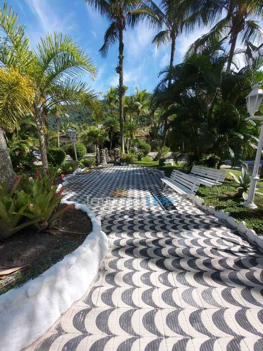 Apartment for vacation rental in Ubatuba (Praia das Toninhas)