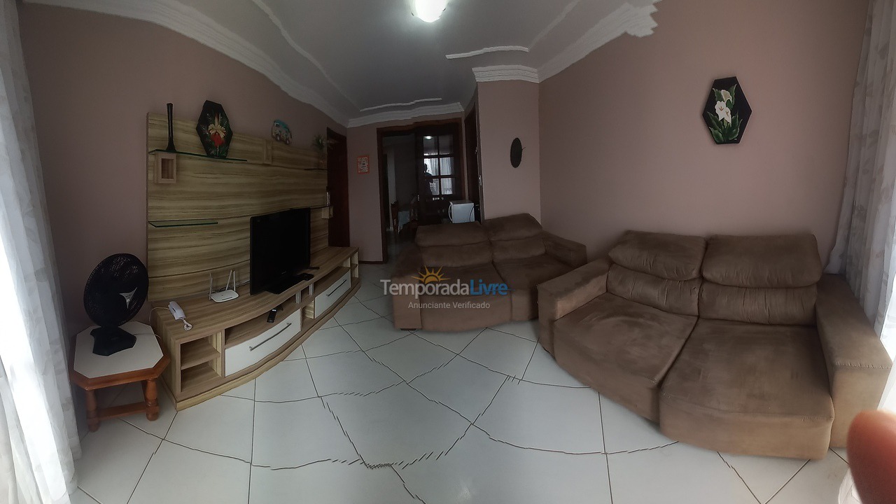 Apartamento para alquiler de vacaciones em Guaratuba (Praia Central)