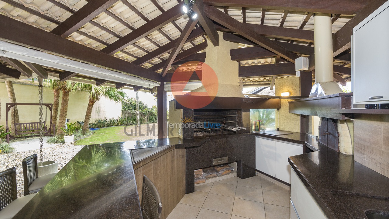 Casa para aluguel de temporada em Bombinhas (Mariscal)