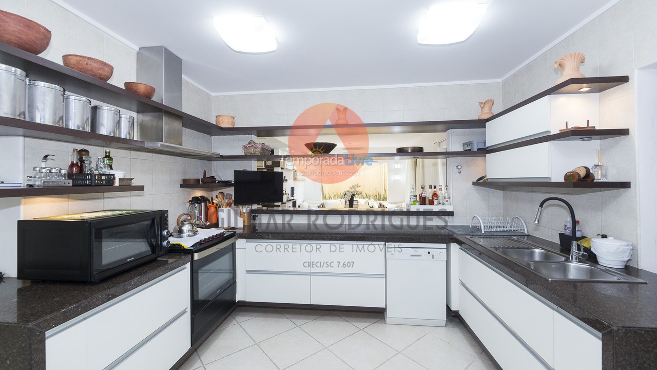 Casa para aluguel de temporada em Bombinhas (Mariscal)