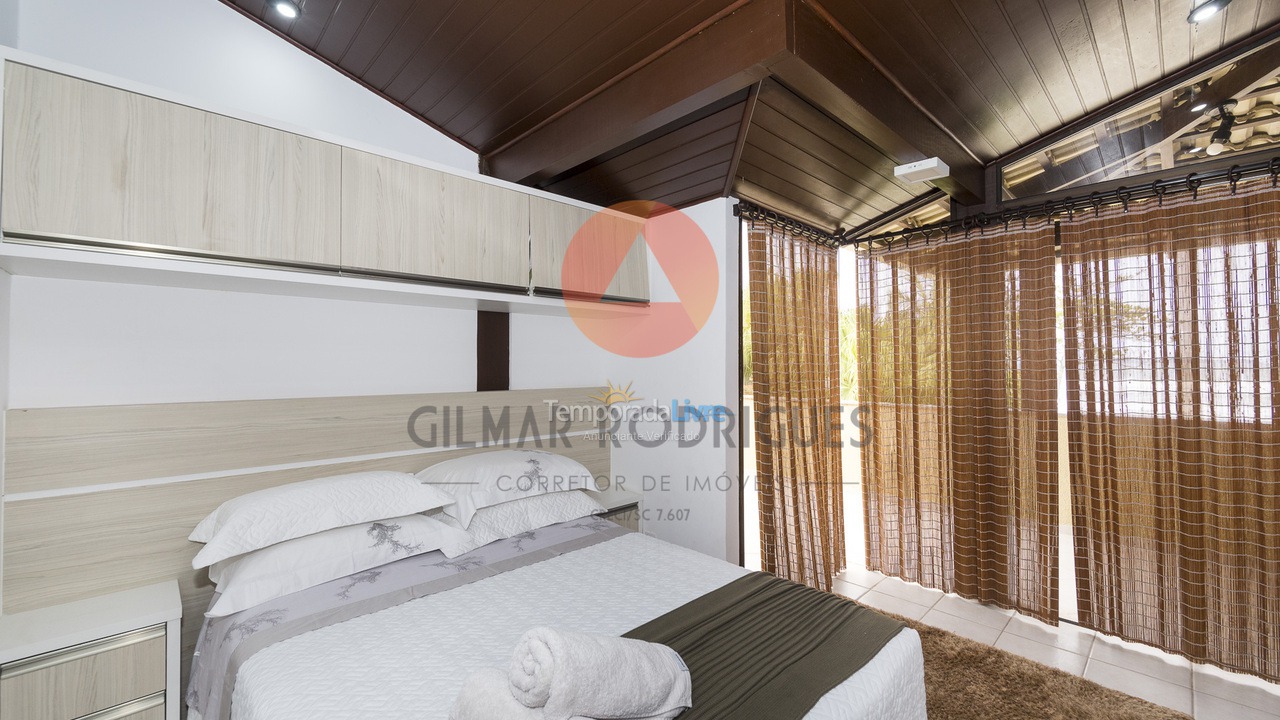 Casa para aluguel de temporada em Bombinhas (Mariscal)