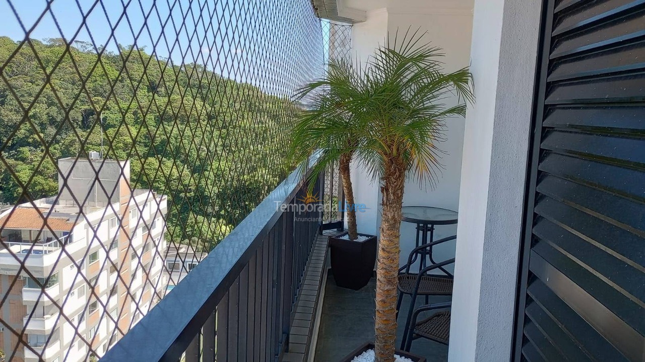 Apartment for vacation rental in Guarujá (Praia do Tombo)