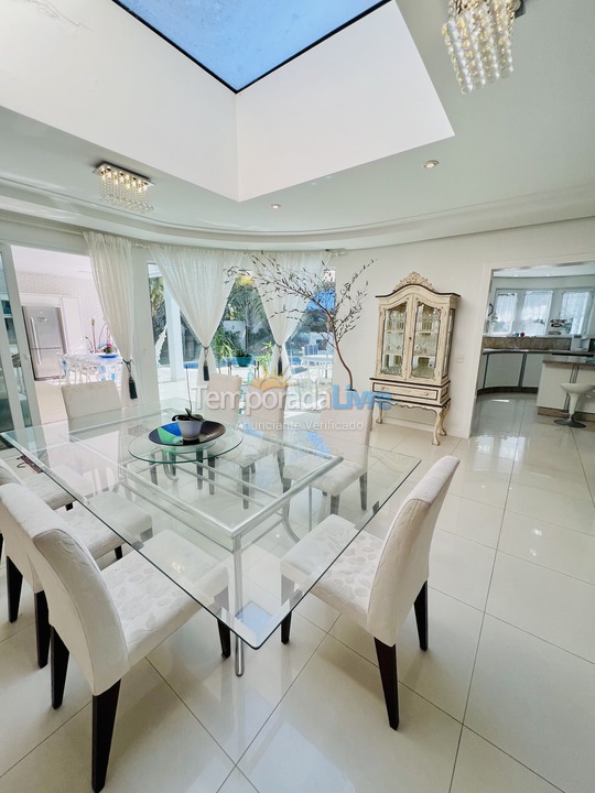 Casa para aluguel de temporada em Florianopolis (Jurerê Internacional)