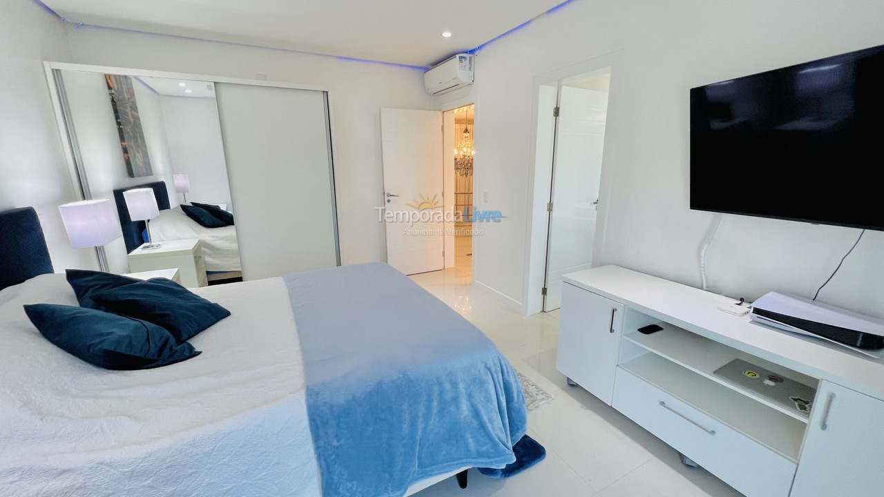 Casa para aluguel de temporada em Florianopolis (Jurerê Internacional)