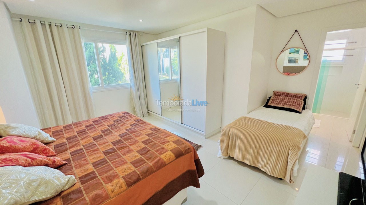 Casa para aluguel de temporada em Florianopolis (Jurerê Internacional)