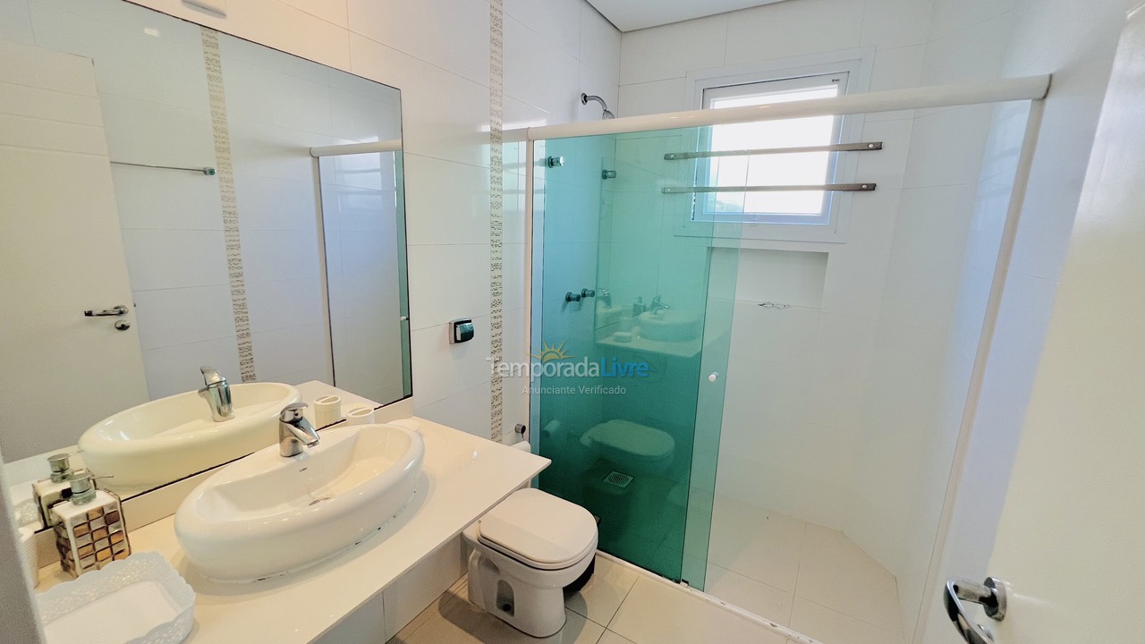 Casa para aluguel de temporada em Florianopolis (Jurerê Internacional)