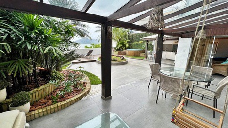 Ed. Grecia: 03 suites frente al mar con terraza privada y barbacoa