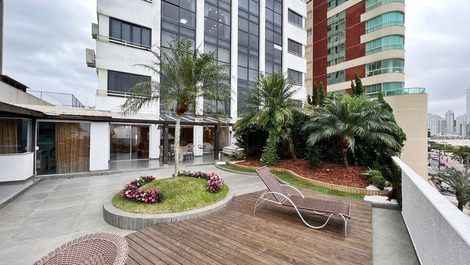 Ed. Grecia: 03 suites frente al mar con terraza privada y barbacoa