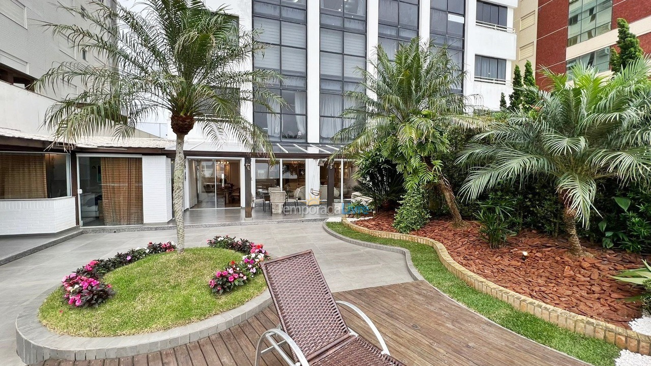 Apartamento para alquiler de vacaciones em Balneário Camboriú (Praia Central)