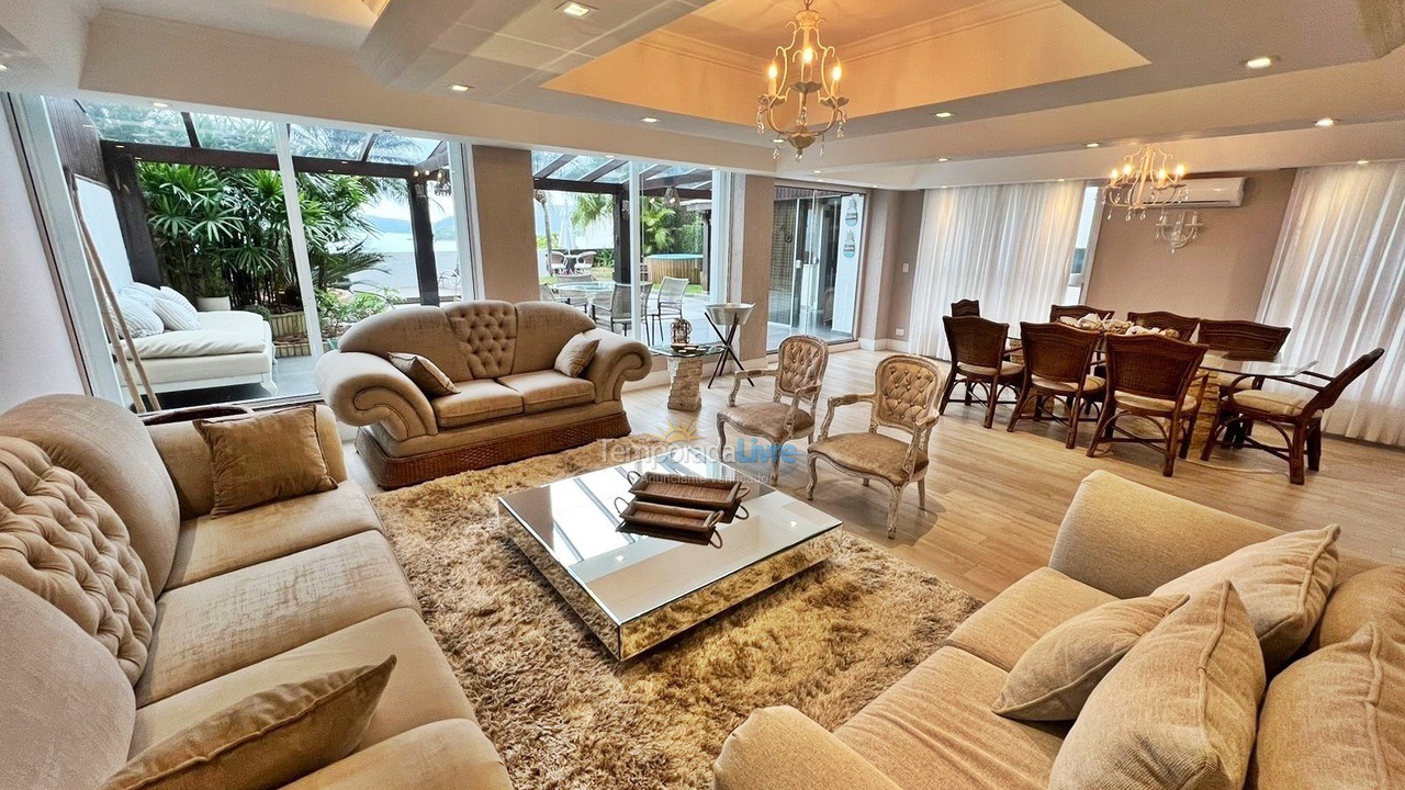 Apartamento para alquiler de vacaciones em Balneário Camboriú (Praia Central)