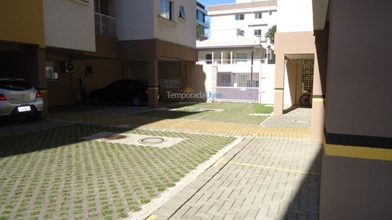 Apartment for vacation rental in Bombinhas (Praia de Bombas)