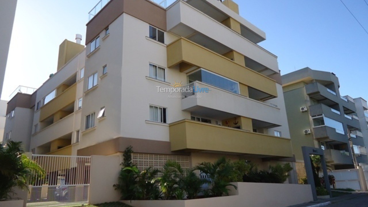 Apartment for vacation rental in Bombinhas (Praia de Bombas)