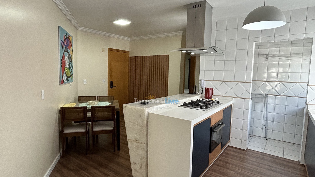 Apartamento para aluguel de temporada em Bombinhas (Praia de Bombas)
