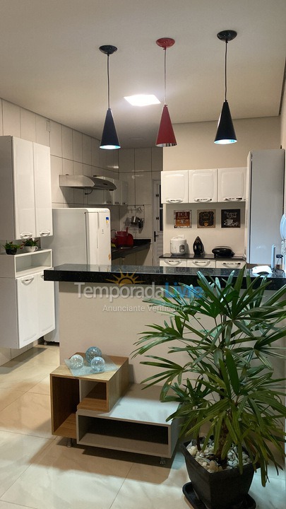 Apartamento para aluguel de temporada em Montes Claros (Ibituruna)