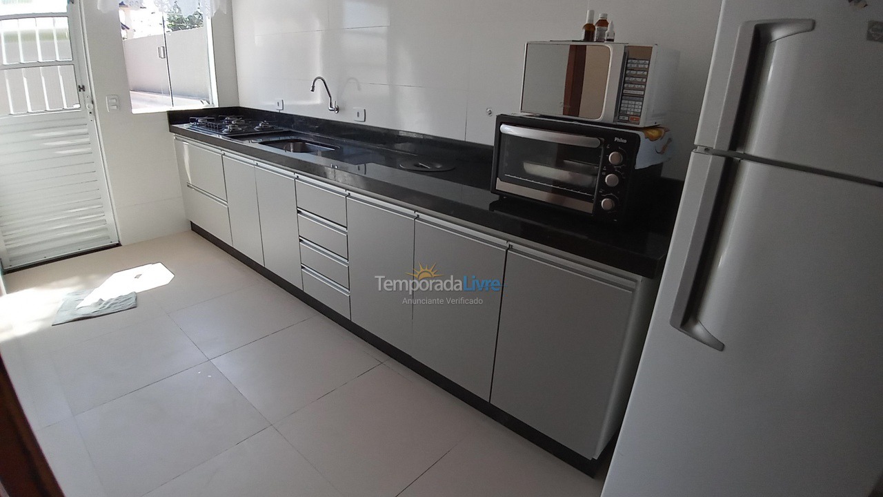 Casa para alquiler de vacaciones em Matinhos (Caiobá)