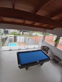 Adosado con piscina en Matinhos, prox playa con wifi para 12 personas