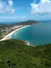 Fique perto da natureza vendo o mar.