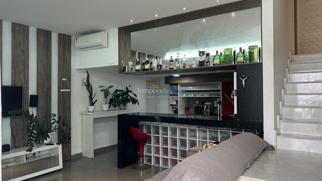 Casa para aluguel de temporada em Cabo Frio (Peró)