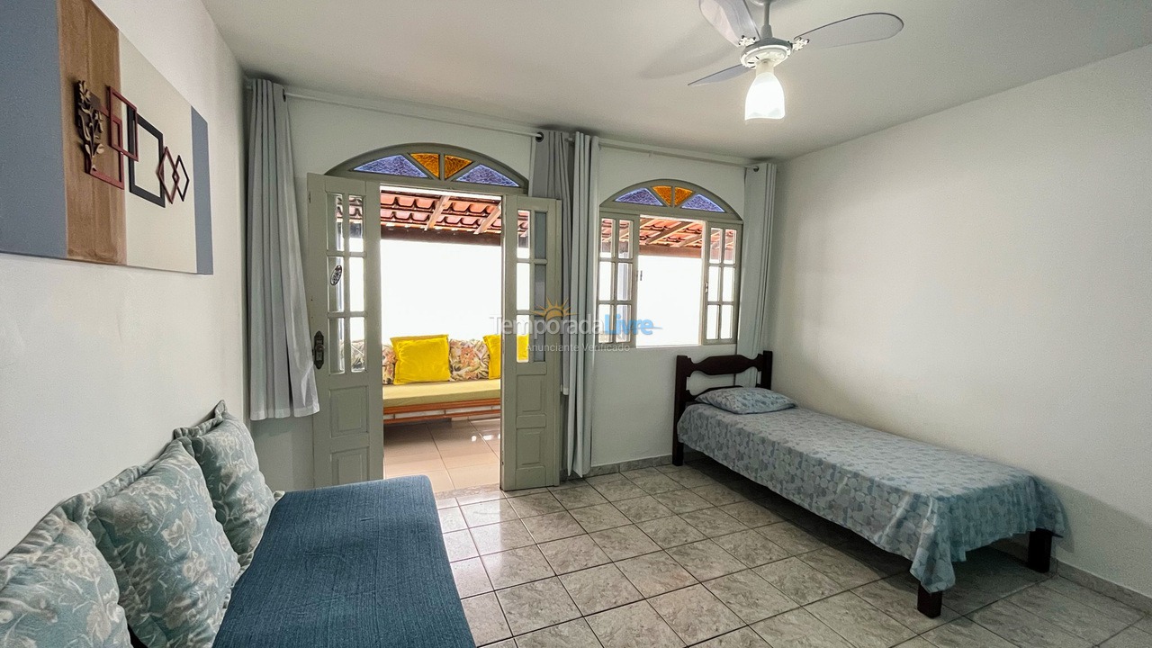 Casa para aluguel de temporada em Guarapari (Praia do Morro)