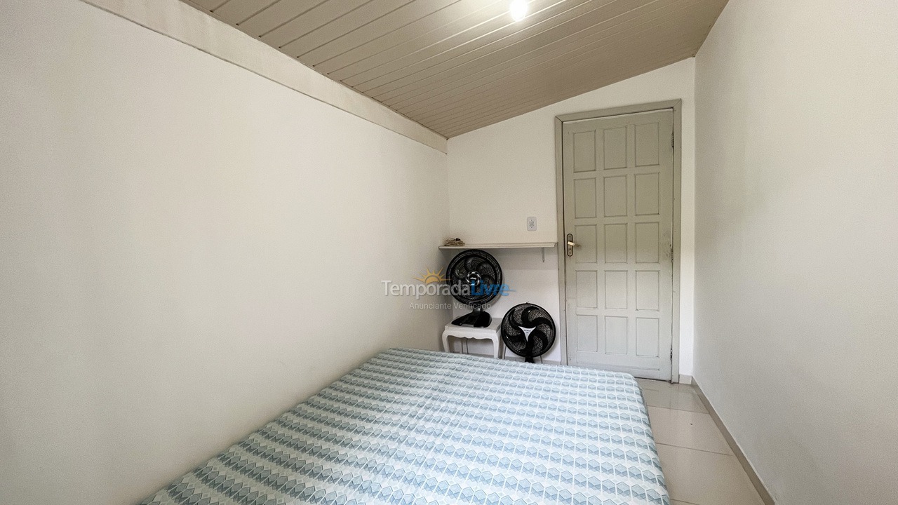 Casa para aluguel de temporada em Guarapari (Praia do Morro)