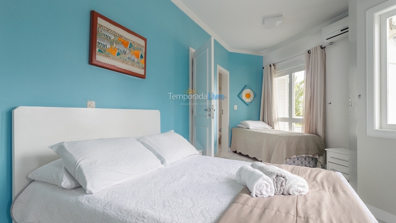 Casa para aluguel de temporada em Florianopolis (Jurerê Internacional)