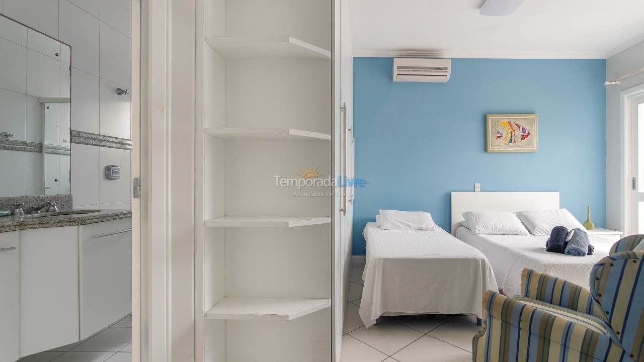 Casa para aluguel de temporada em Florianopolis (Jurerê Internacional)