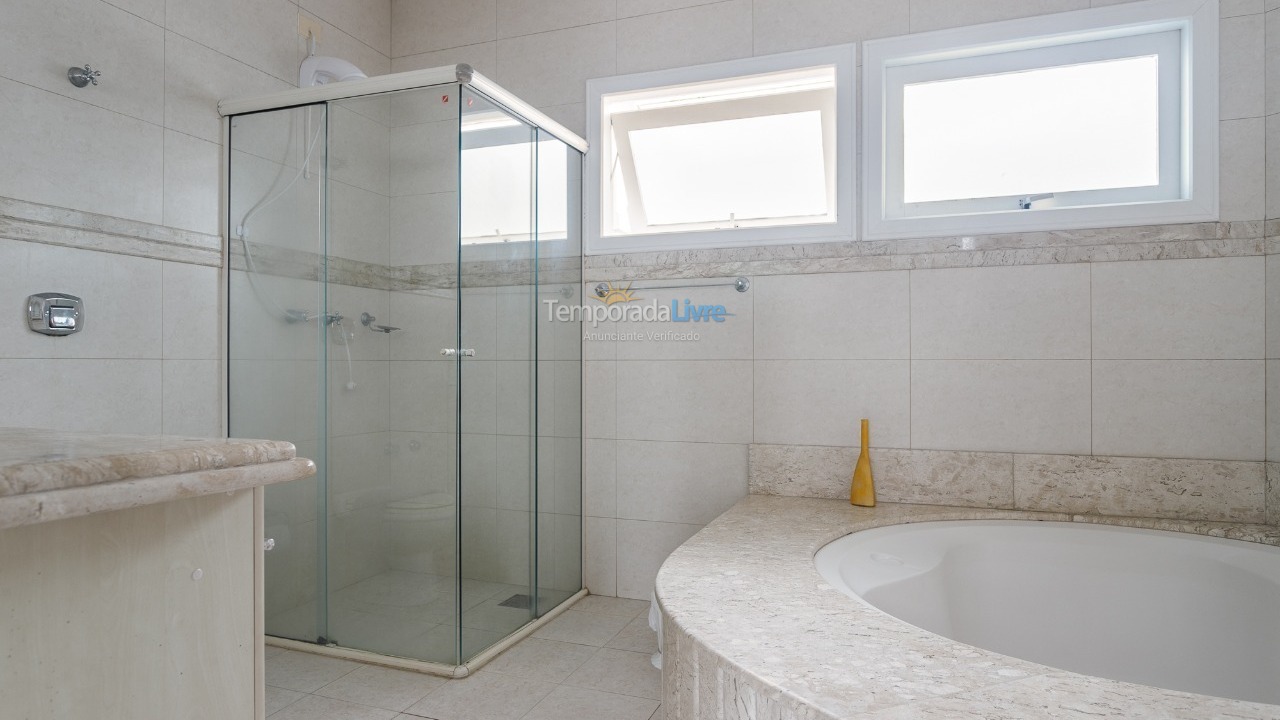 Casa para aluguel de temporada em Florianopolis (Jurerê Internacional)