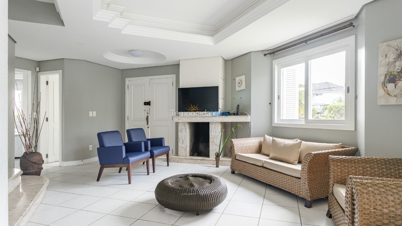 Casa para aluguel de temporada em Florianopolis (Jurerê Internacional)