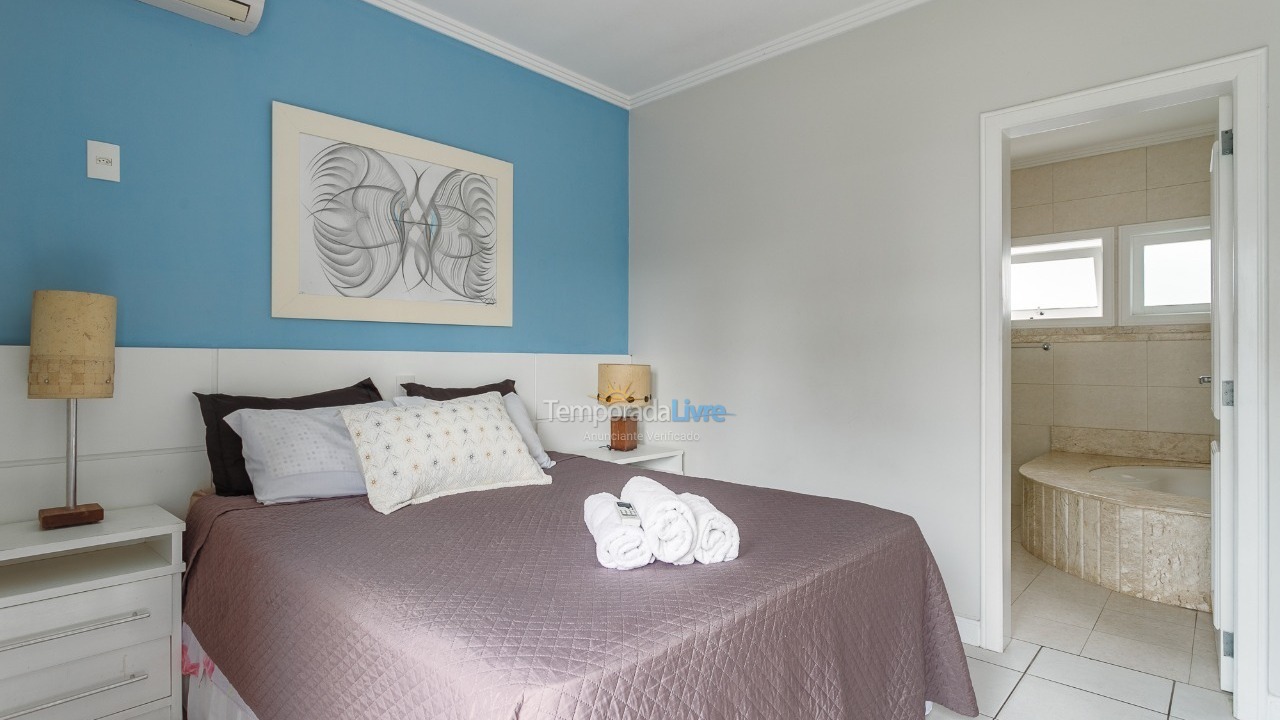 Casa para aluguel de temporada em Florianopolis (Jurerê Internacional)