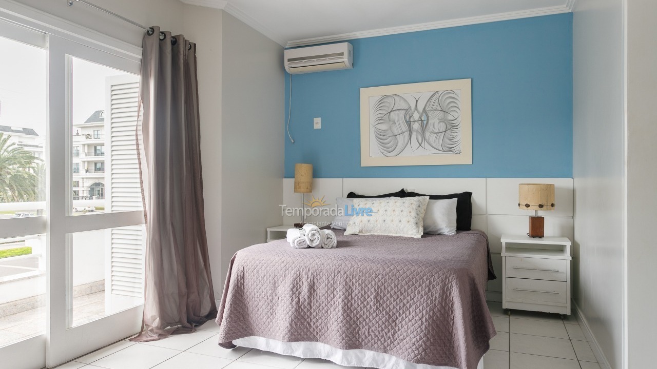 Casa para aluguel de temporada em Florianopolis (Jurerê Internacional)