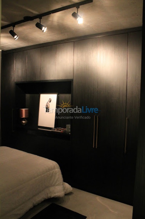 Apartamento para aluguel de temporada em Itajaí (Praia Brava)