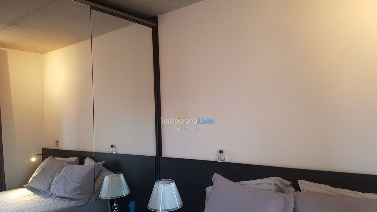 Apartamento para aluguel de temporada em Itajaí (Praia Brava)