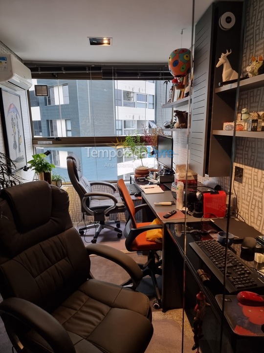 Apartamento para aluguel de temporada em Itajaí (Praia Brava)