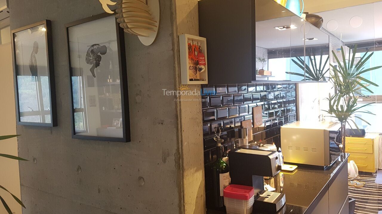 Apartamento para aluguel de temporada em Itajaí (Praia Brava)